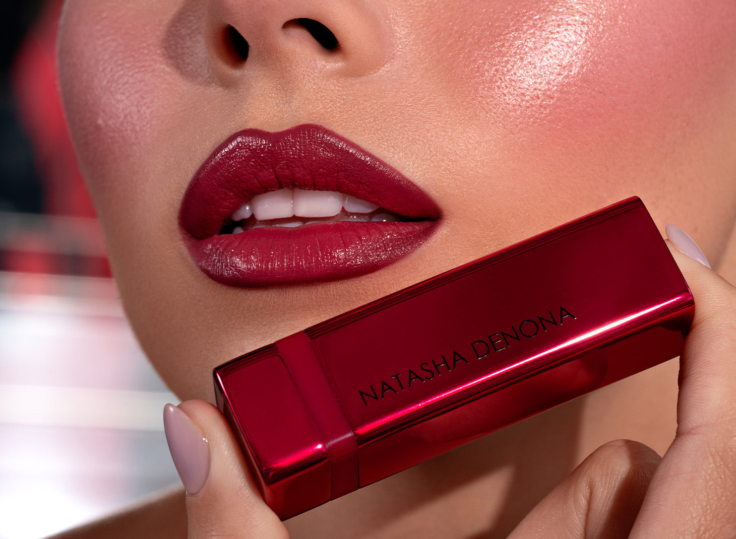 How_to_use_lipstick_V5.jpg How_to_use_lipstick_V5.jpg