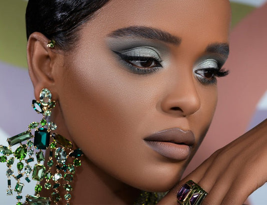 HOW-TO: Bold Green Party Make-up ft the NEW RETRO GLAM PALETTE