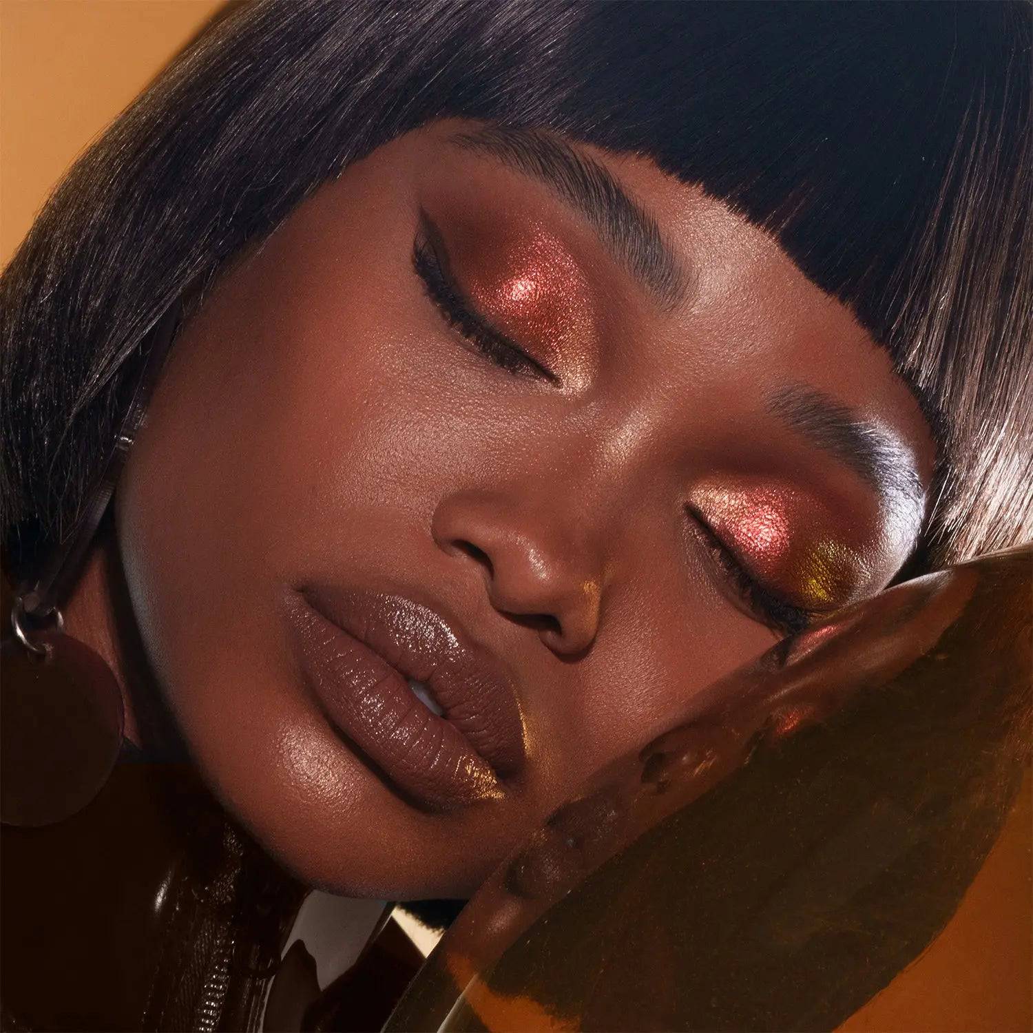 I NEED A WARM EYESHADOW PALETTE נטאשה דנונה מייקאפ