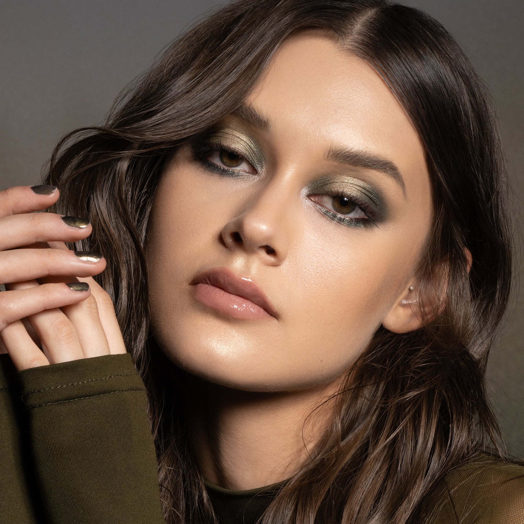 פלטת צלליות לעיניים מיני גלום - MINI GLOOM EYESHADOW PALETTE - נטאשה דנונה מייקאפ