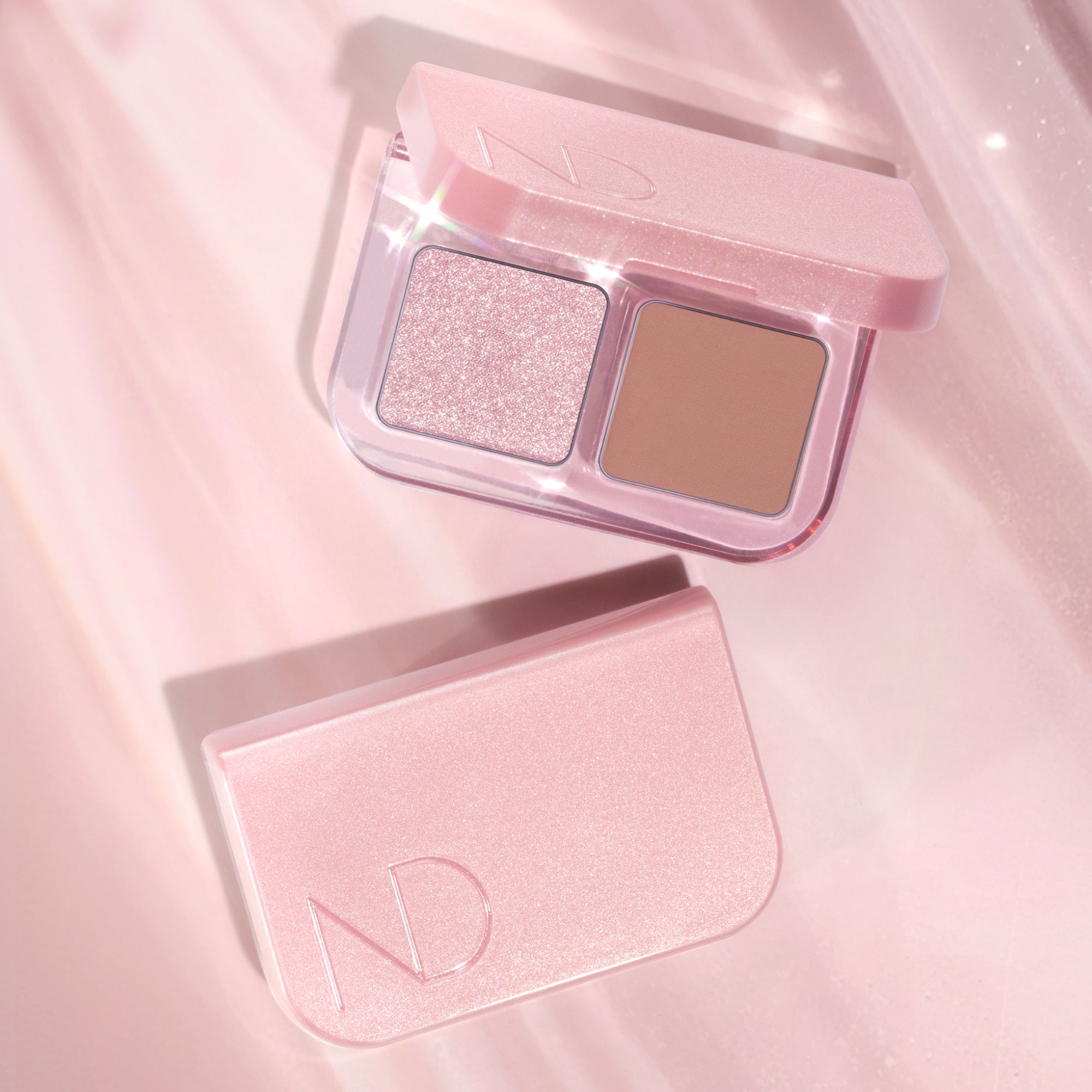 ESSENTIAL EYESHADOW DUO - דואו צלליות לעיניים