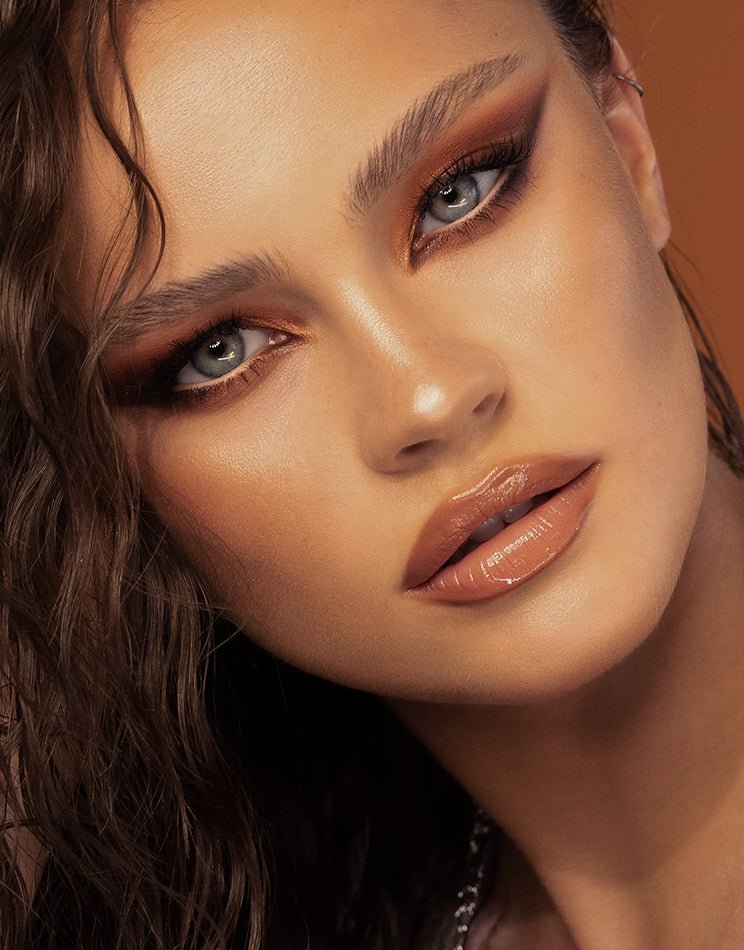 Mini Bronze model look