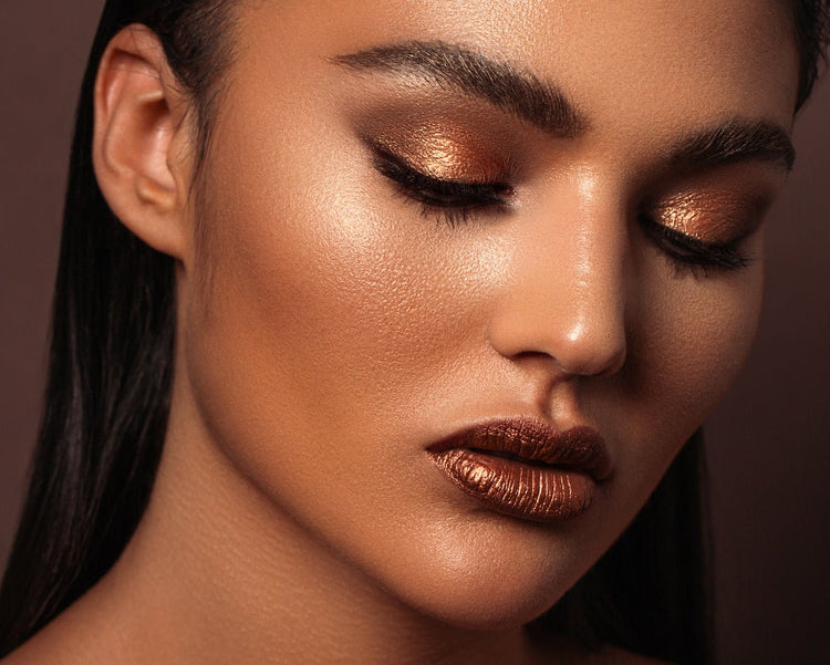 TAN PALETTE model look