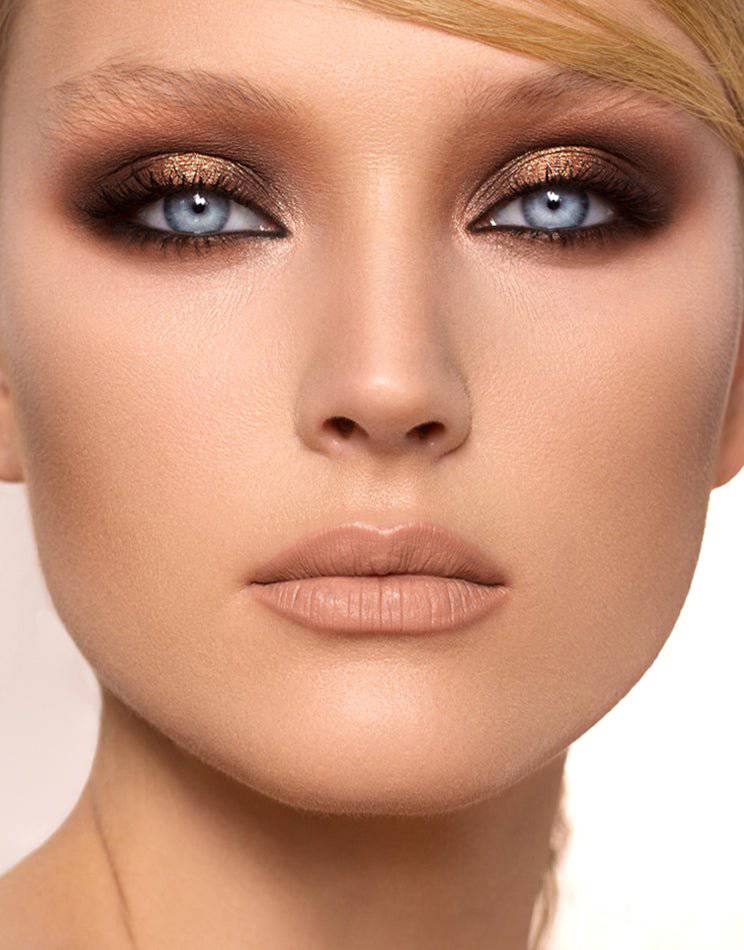 MINI NUDE EYESHADOW KIT - פלטת מיני ניוד ומברשת