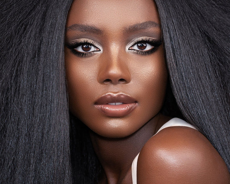 Glam Palette model look