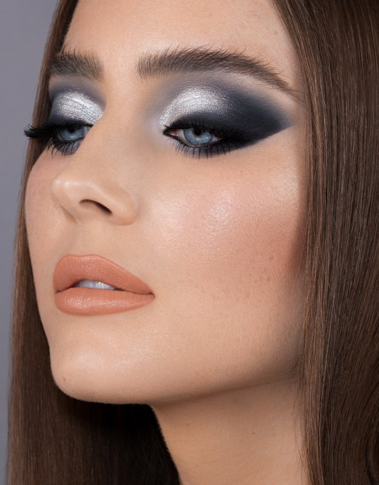  MINI XENON EYESHADOW model look