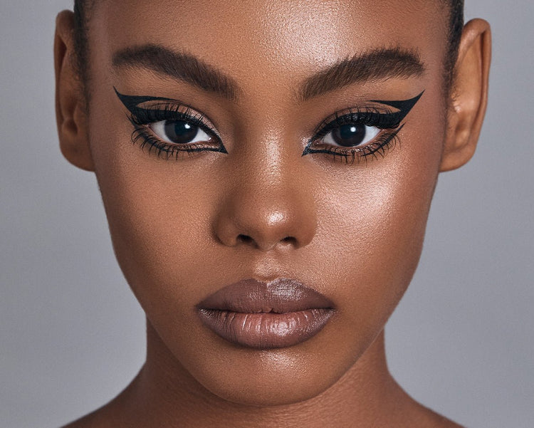 MACRO BLADE PRO FLOW PRECISION EYELINER model look before and after