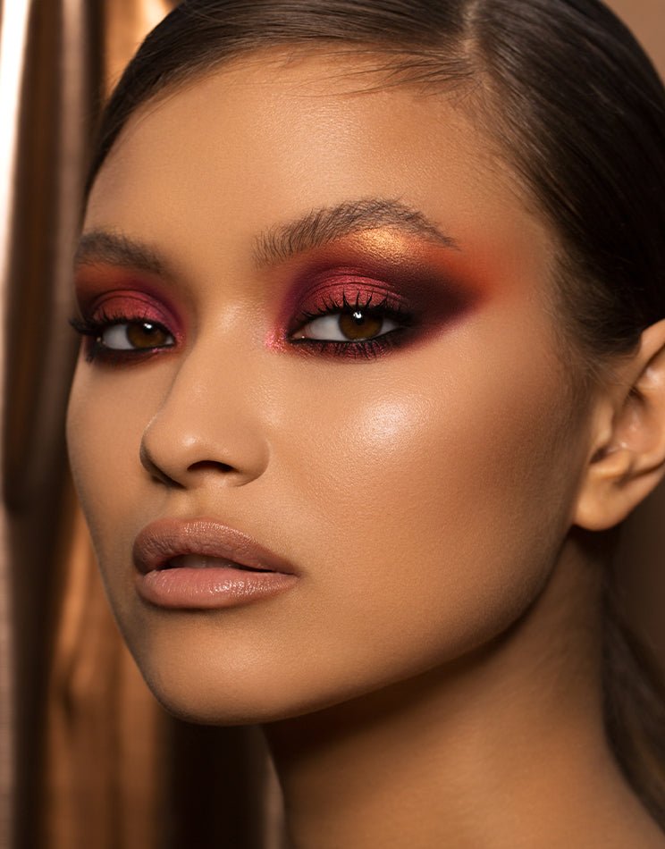 SUNRISE EYESHADOW PALETTE model look