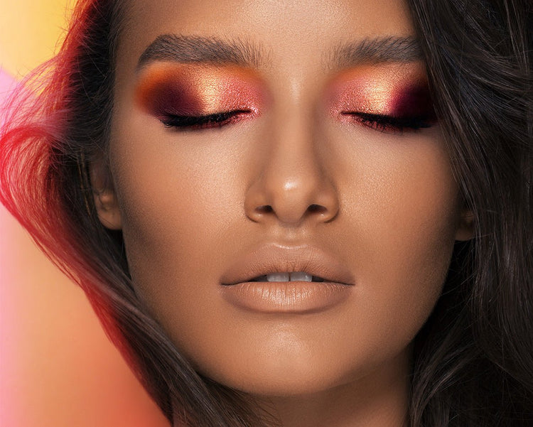 SUNRISE EYESHADOW PALETTE model look