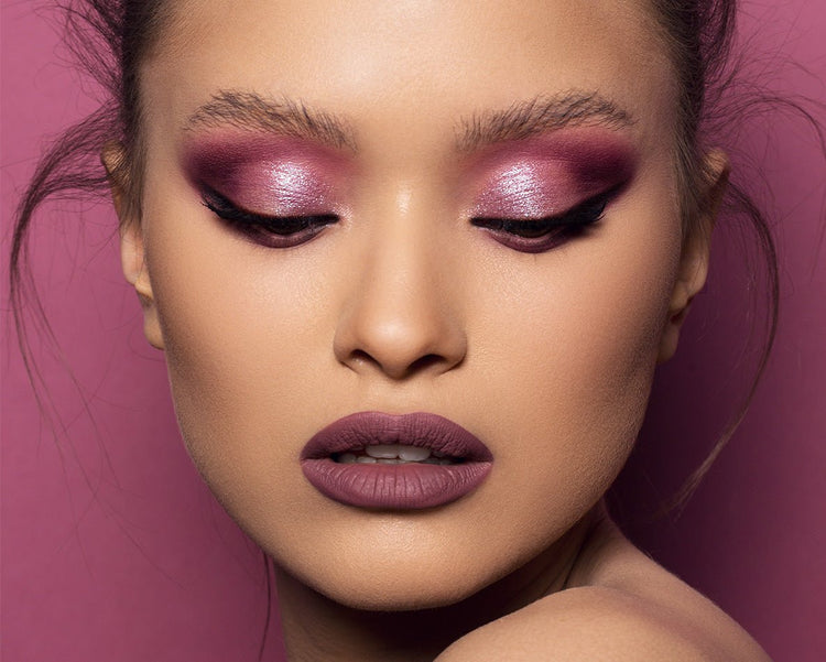 SUNRISE EYESHADOW PALETTE model look